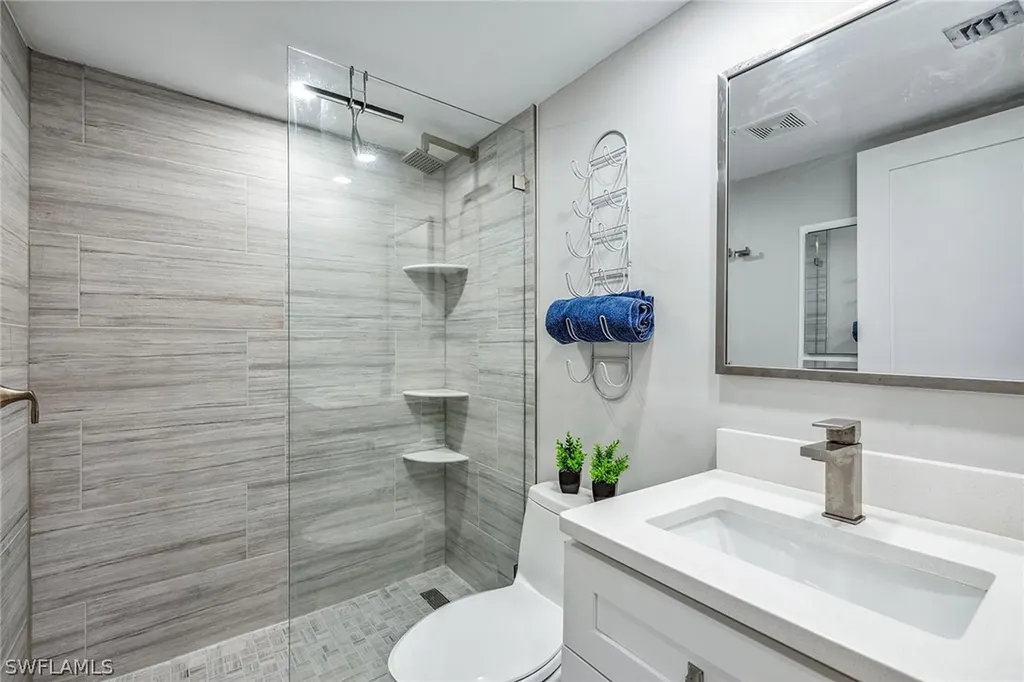 330 Kon Tiki Drive Naples FL 34113