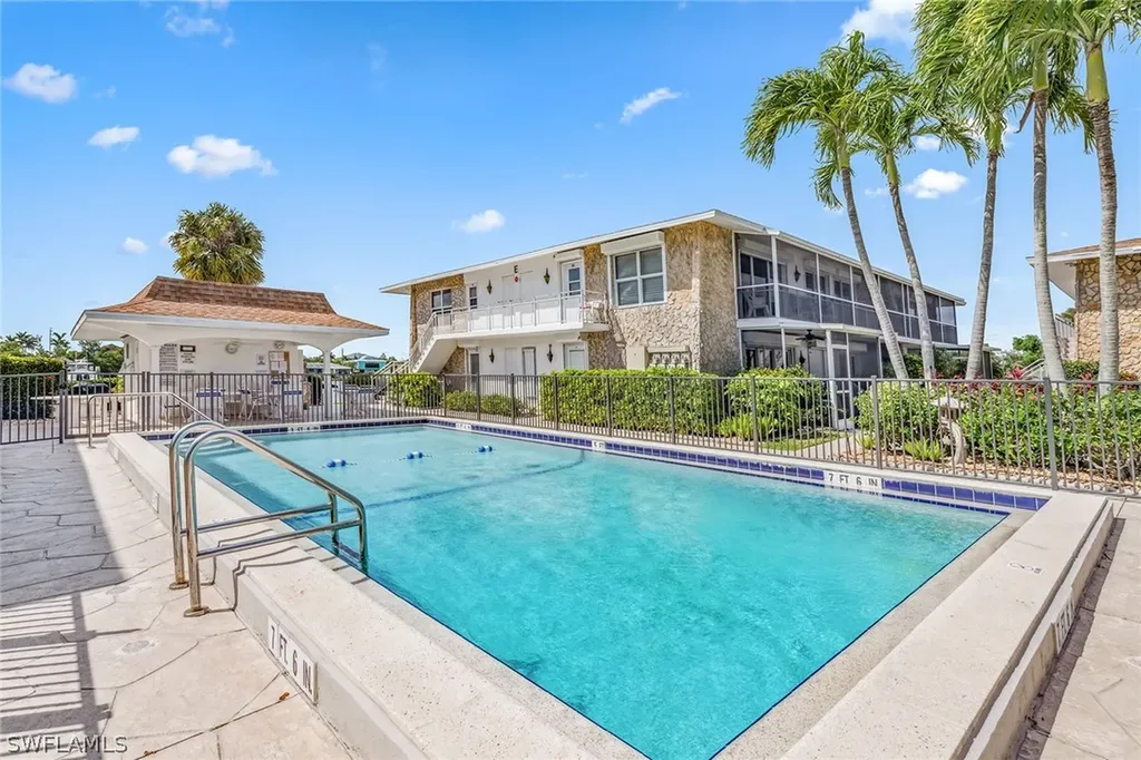 330 Kon Tiki Drive Naples FL 34113
