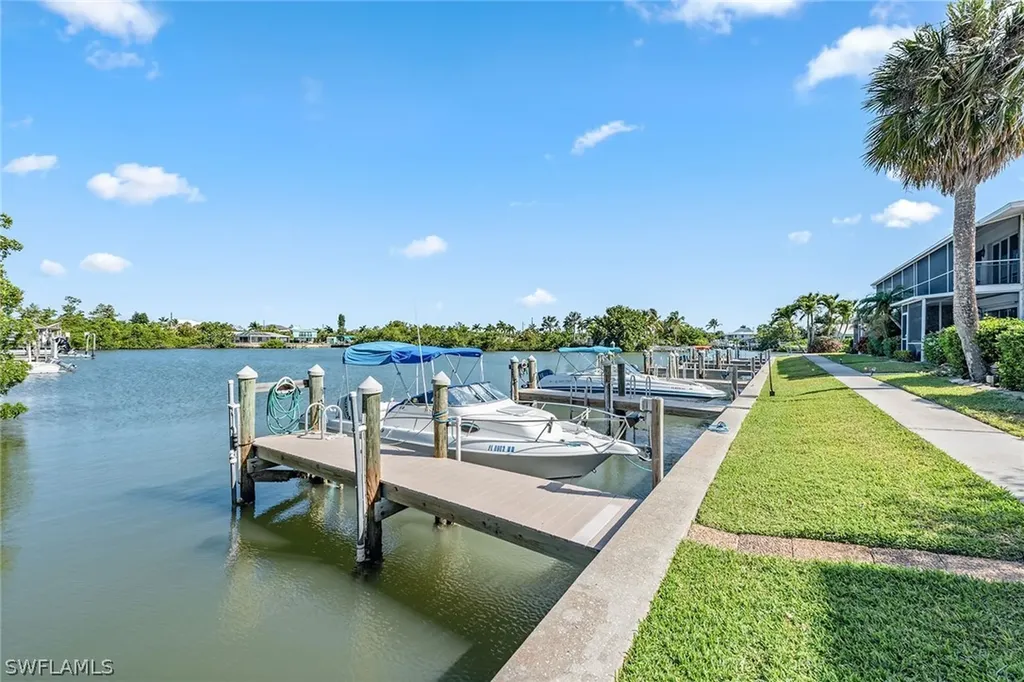 330 Kon Tiki Drive Naples FL 34113