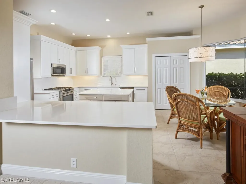 Estero FL, 10200 Ginger Pointe Court