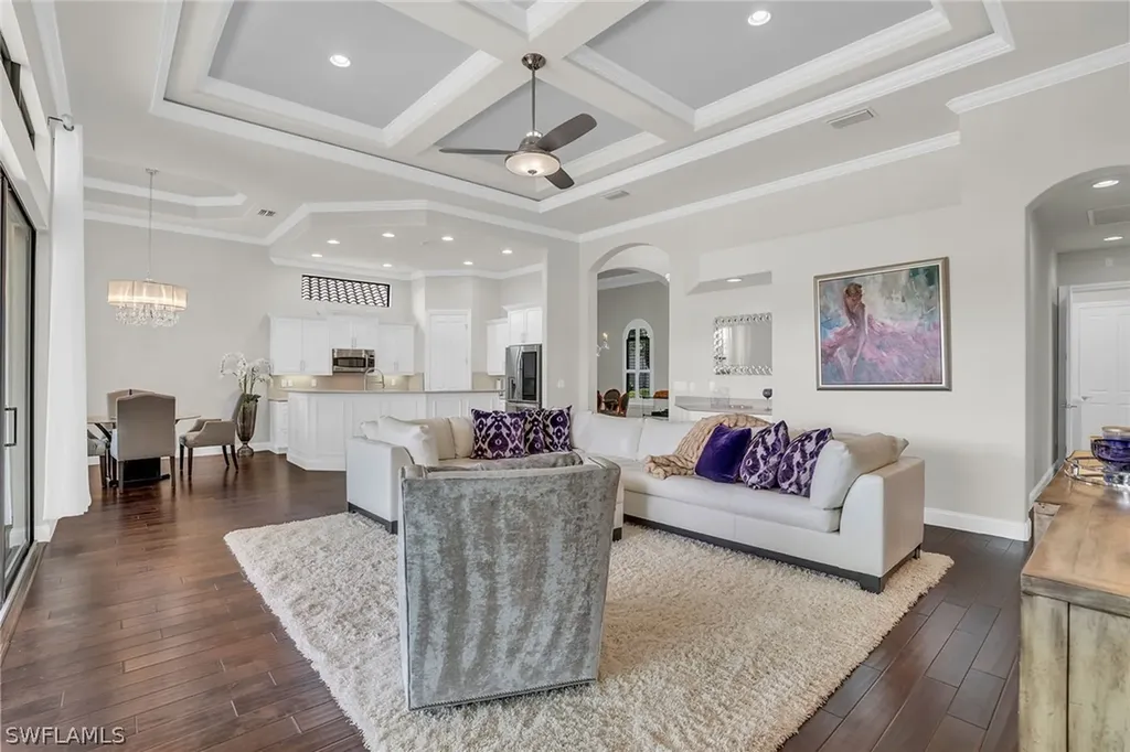 6344 Serano Way Naples FL 34113