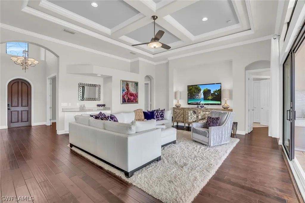6344 Serano Way Naples FL 34113