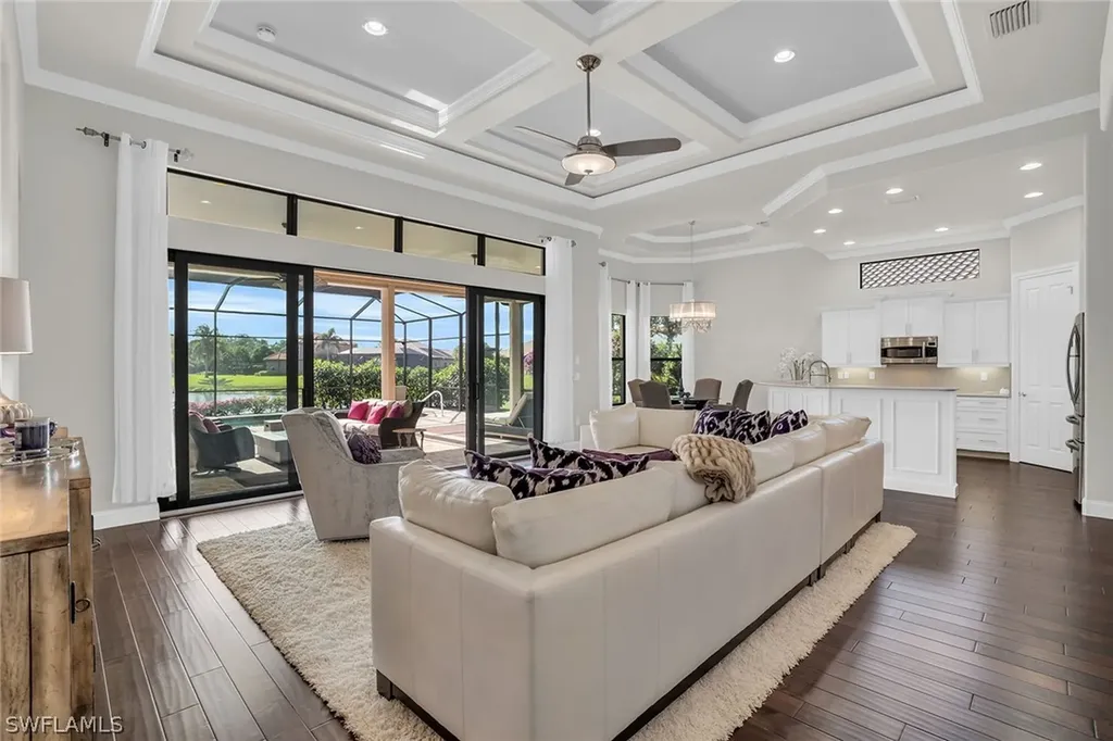 6344 Serano Way Naples FL 34113