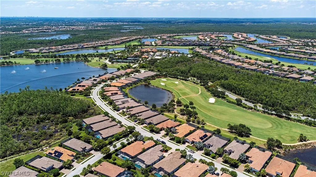8853 Savona Court Naples FL 34119