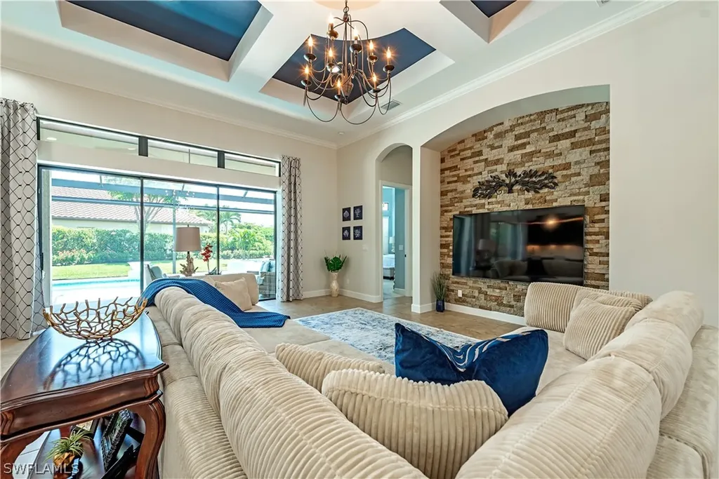 8853 Savona Court Naples FL 34119