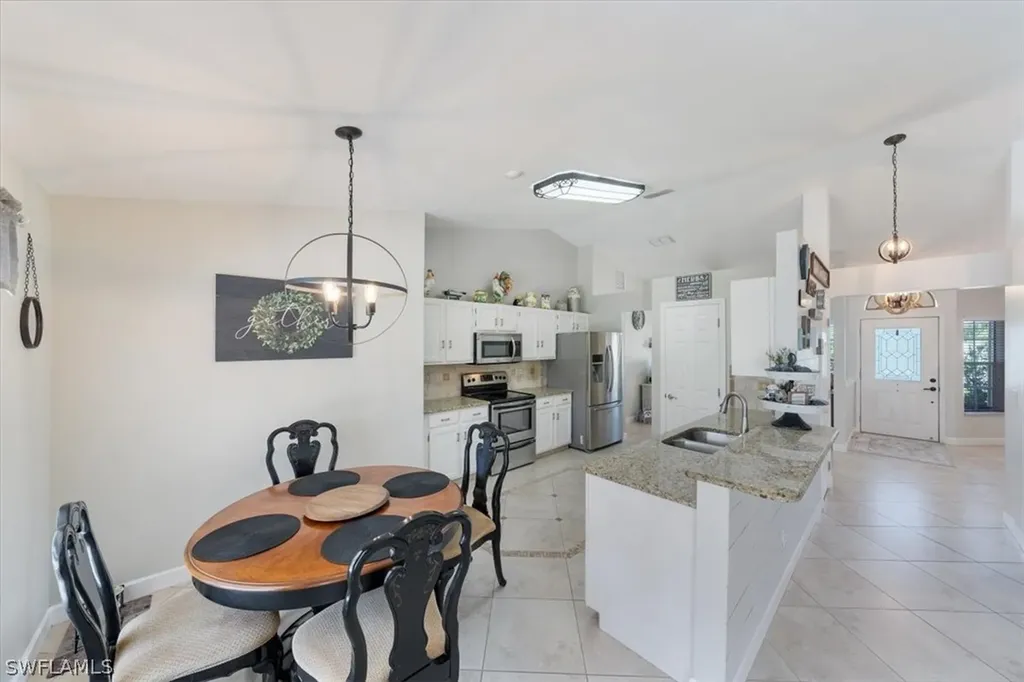 124 Plantation Circle Naples FL 34104