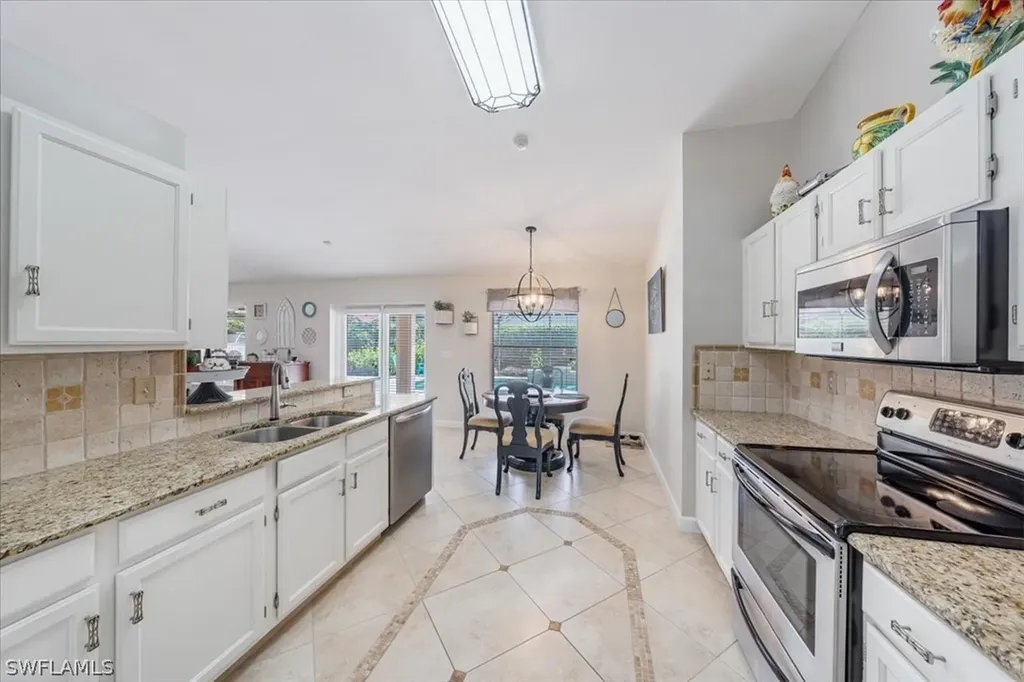 124 Plantation Circle Naples FL 34104
