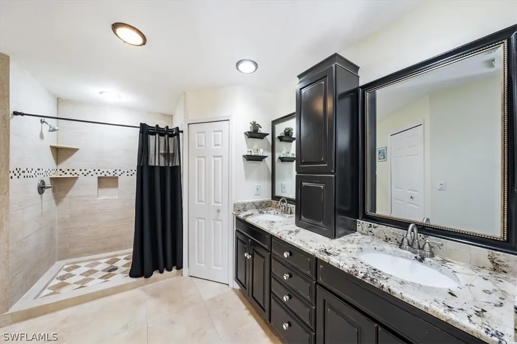 124 Plantation Circle Naples FL 34104