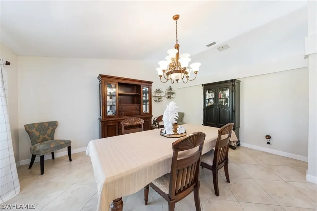124 Plantation Circle Naples FL 34104