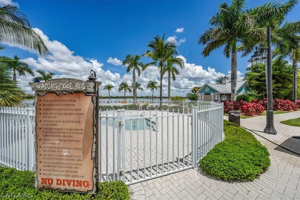 14517 Stern Way Naples FL 34114