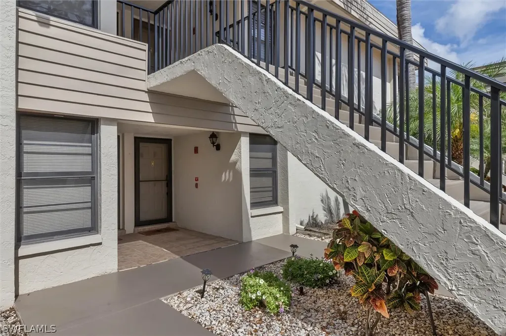 5625 Trailwinds Drive Fort Myers FL 33907