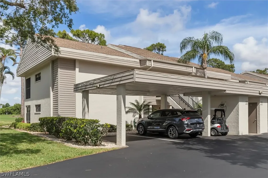 5625 Trailwinds Drive Fort Myers FL 33907