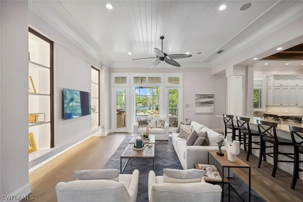 2085 Mission Drive Naples FL 34109