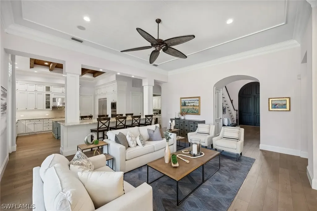 2085 Mission Drive Naples FL 34109