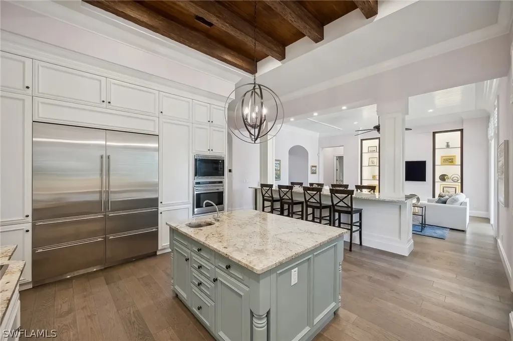 2085 Mission Drive Naples FL 34109