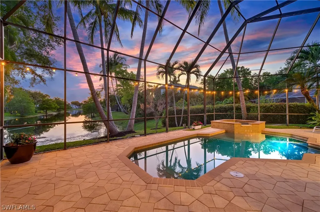 2085 Mission Drive Naples FL 34109