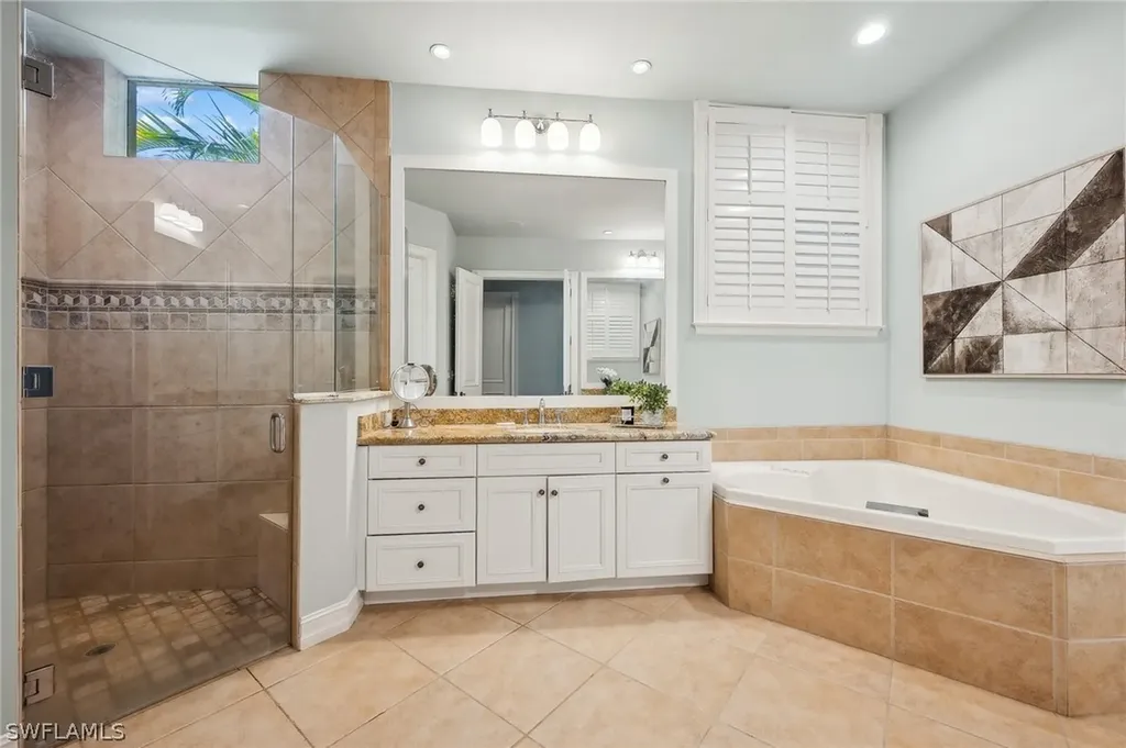 2085 Mission Drive Naples FL 34109