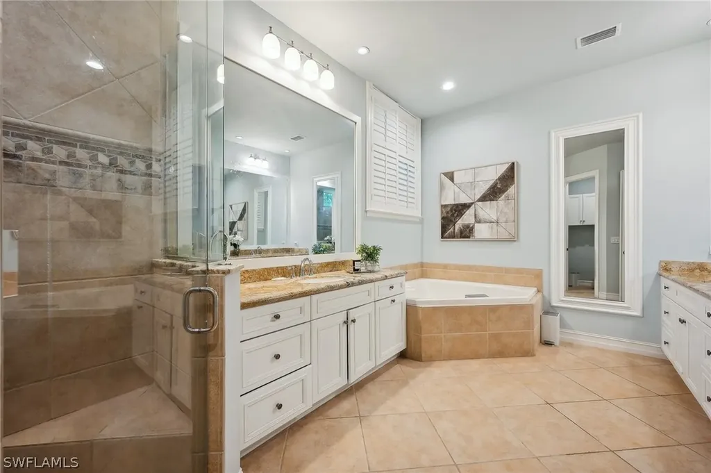 2085 Mission Drive Naples FL 34109