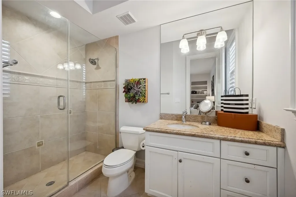 2085 Mission Drive Naples FL 34109