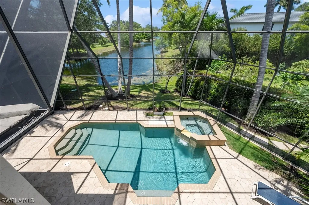 2085 Mission Drive Naples FL 34109