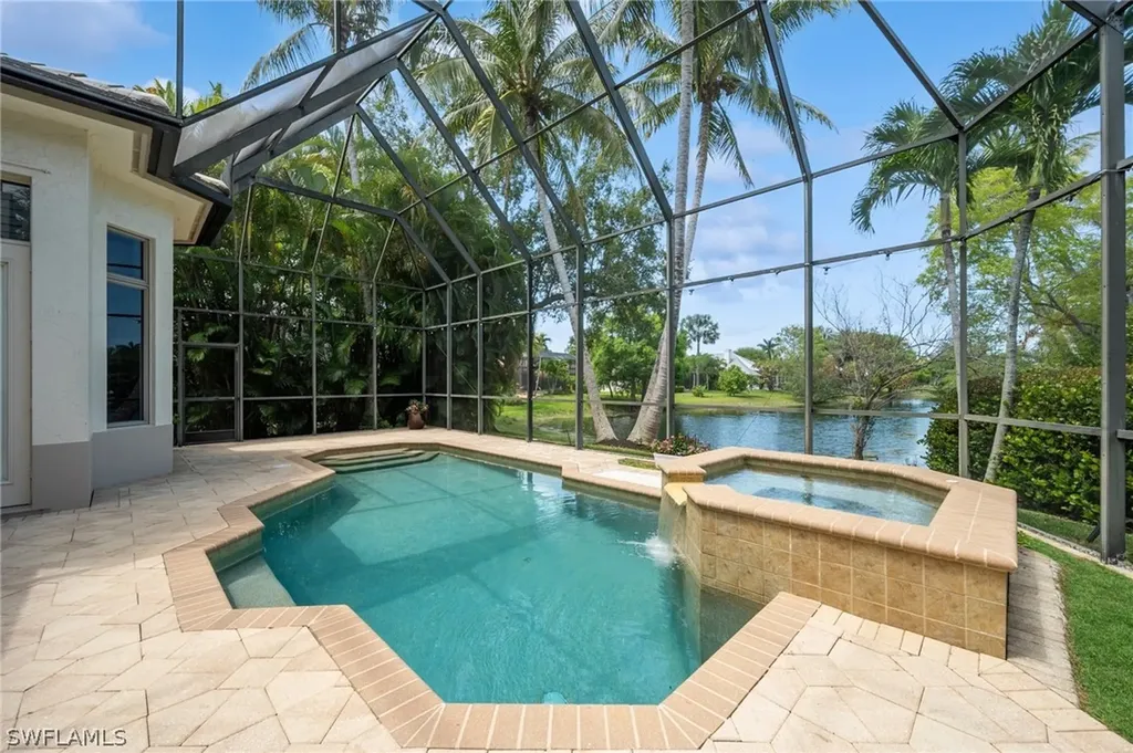 2085 Mission Drive Naples FL 34109