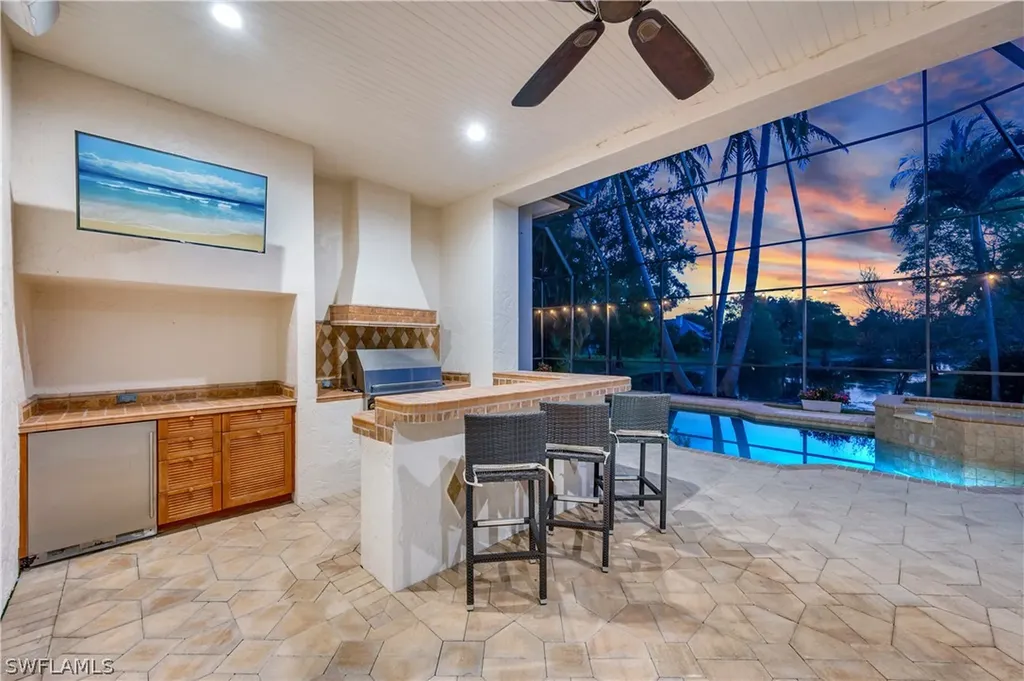 2085 Mission Drive Naples FL 34109