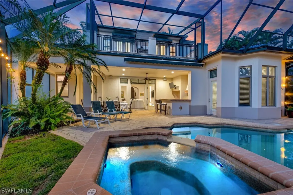 2085 Mission Drive Naples FL 34109
