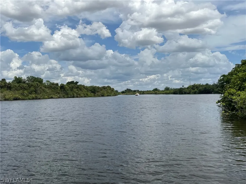 22776 Yellow Button Lane Alva FL 33920