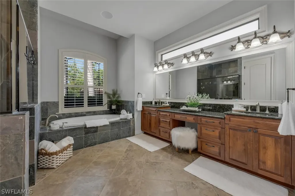 14882 Tybee Island Drive Naples FL 34119