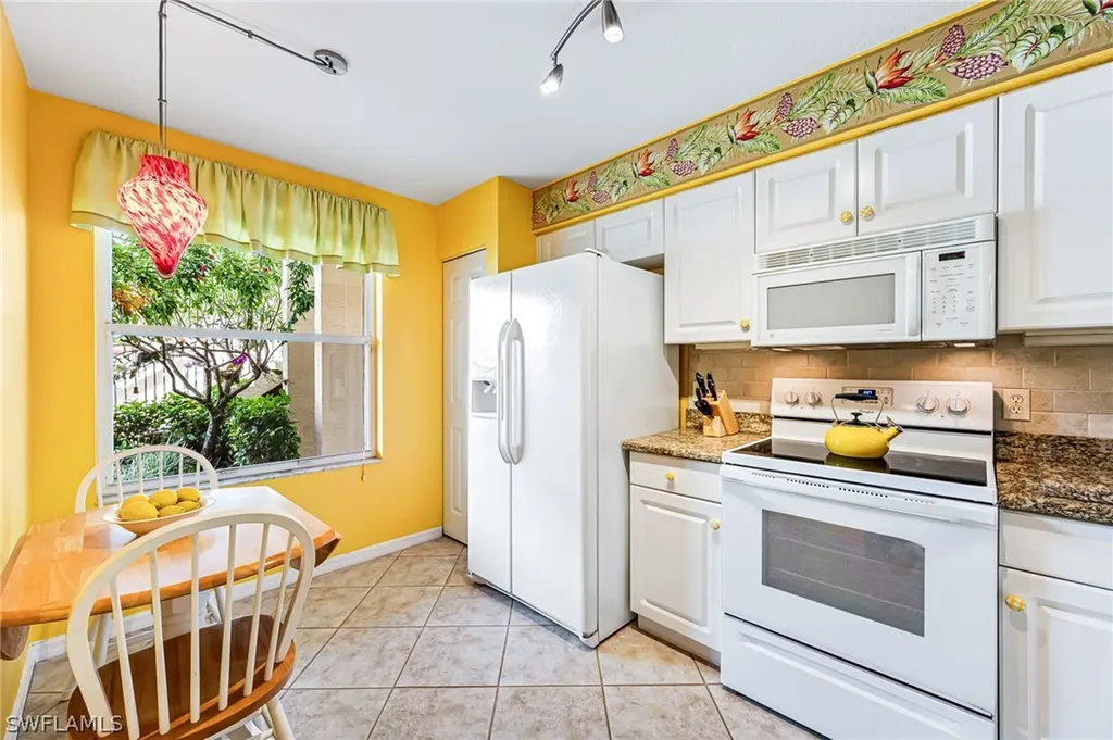6645 Huntington Lakes Circle Naples FL 34119