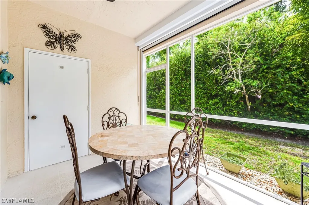 6645 Huntington Lakes Circle Naples FL 34119