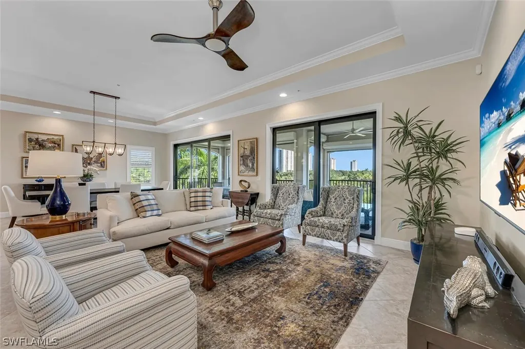 Bonita Springs FL, 4720 Colony Villas Drive, Unit 903