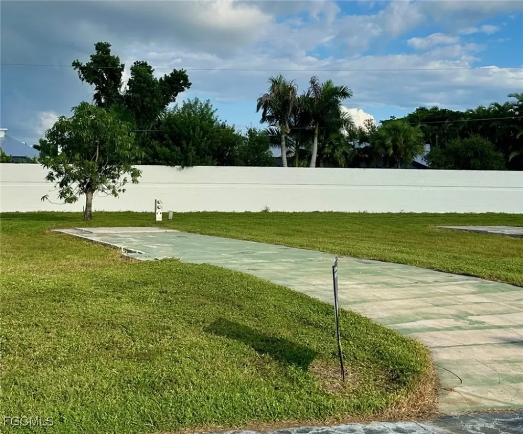 60 Poplar Place Fort Myers FL 33908