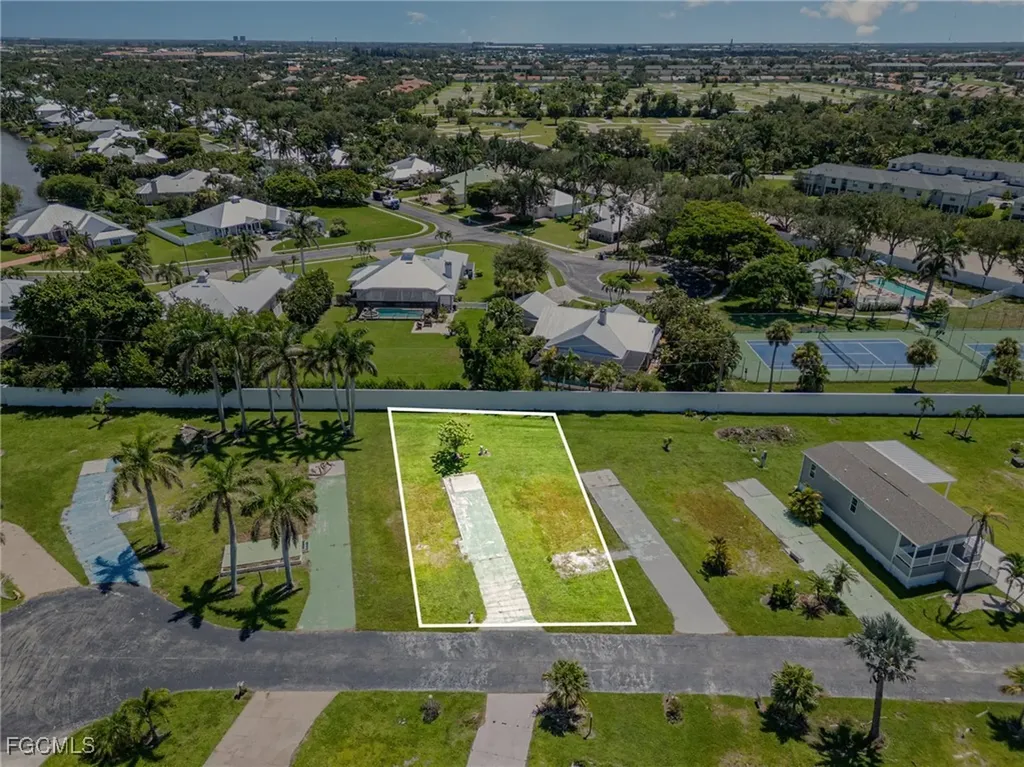 60 Poplar Place Fort Myers FL 33908