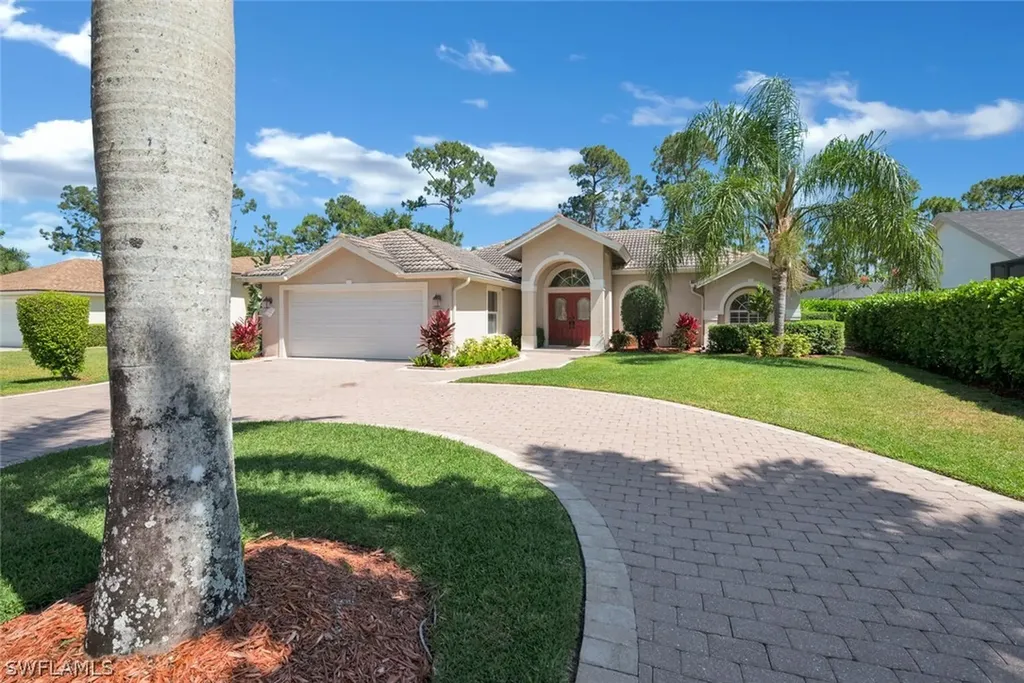 1013 Tivoli Court Naples FL 34104