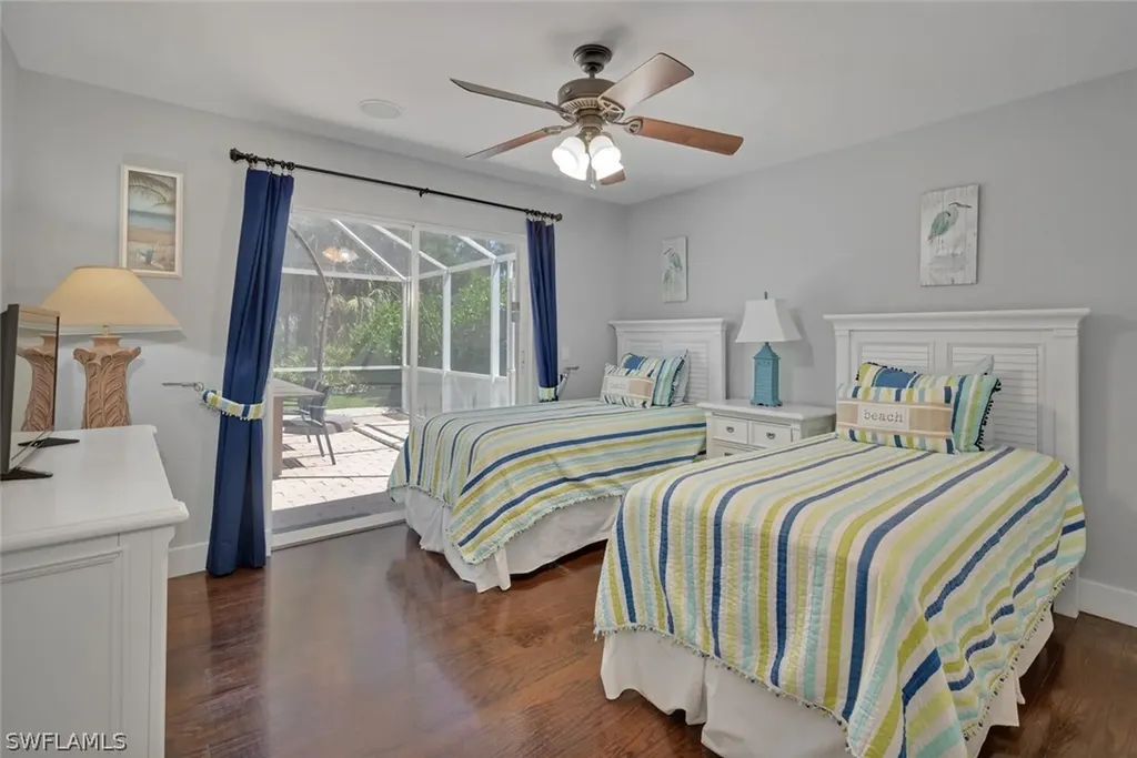 1013 Tivoli Court Naples FL 34104