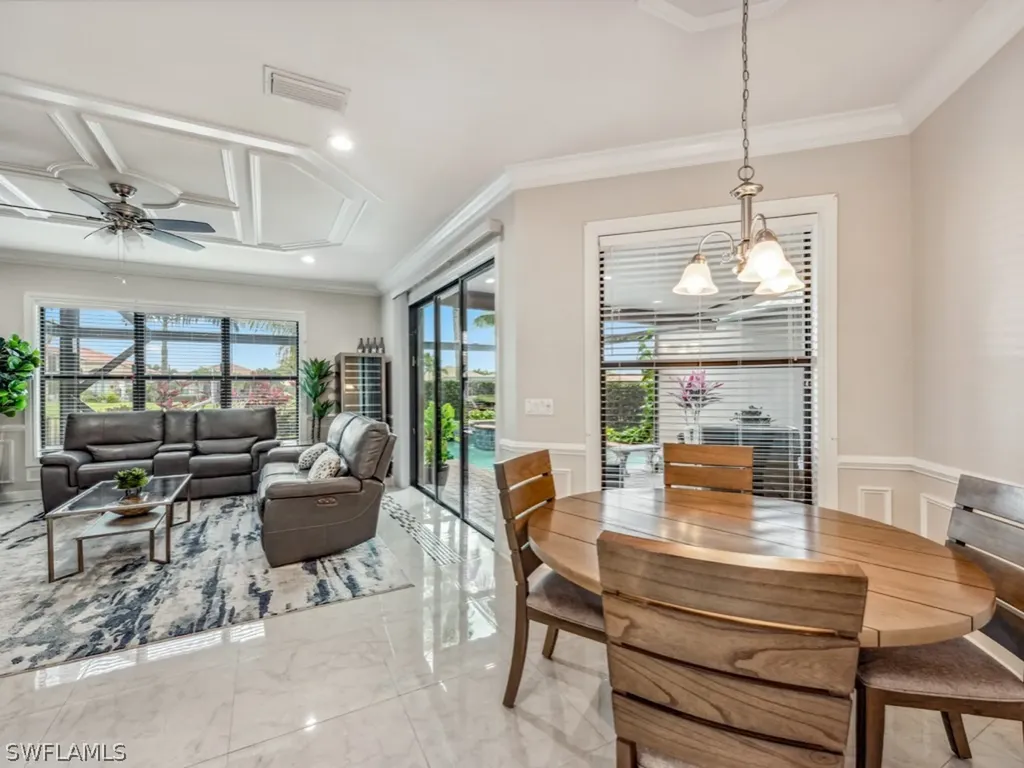3494 Pacific Drive Naples FL 34119