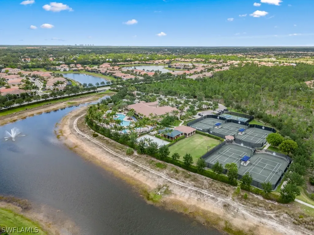 3494 Pacific Drive Naples FL 34119