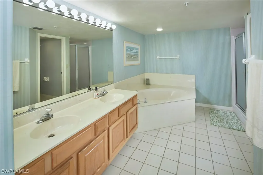 26900 Wedgewood Drive Bonita Springs FL 34134
