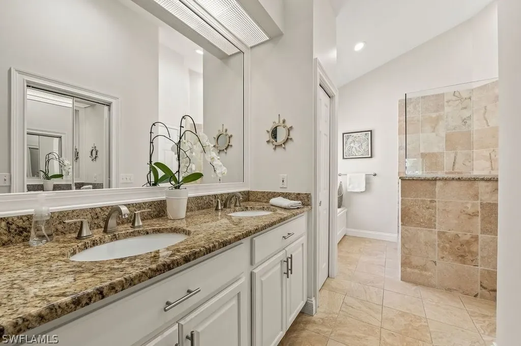 375 Pindo Palm Drive Naples FL 34104