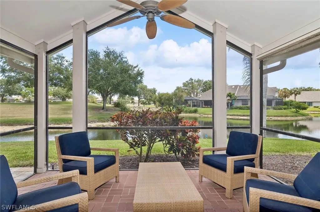 Naples FL, 40 Water Oaks Way, Unit 6-20