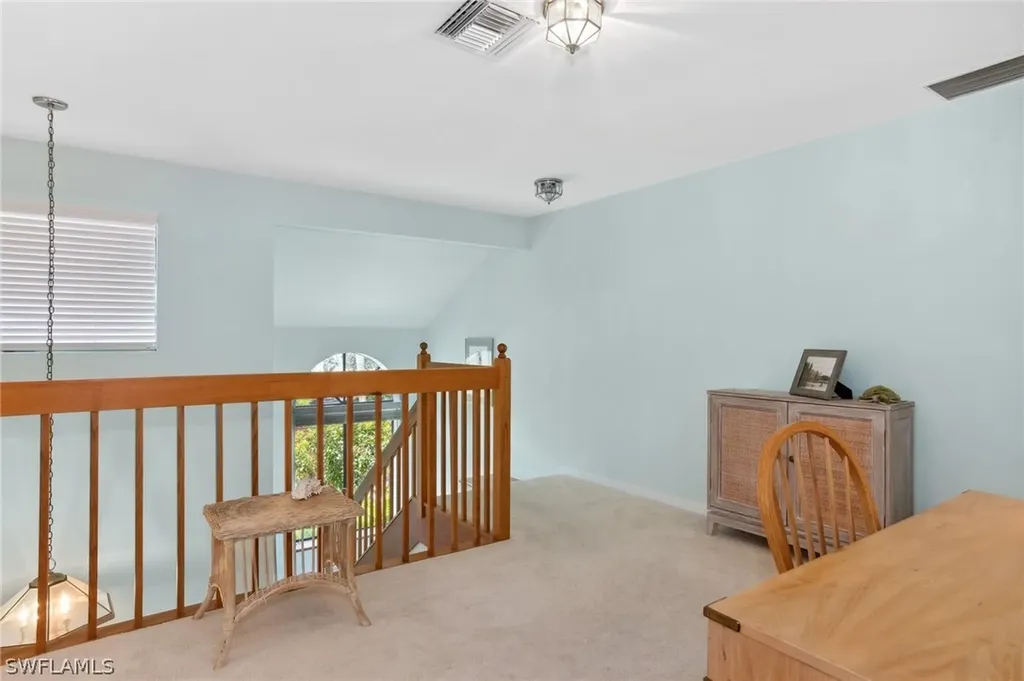 40 Water Oaks Way Naples FL 34105