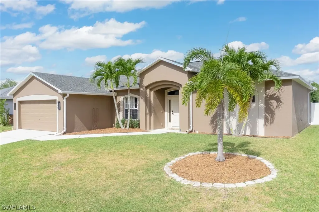 2743 Nature Pointe Loop Fort Myers FL 33905