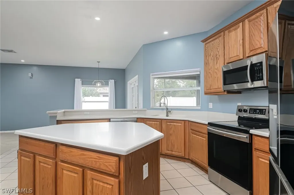 2743 Nature Pointe Loop Fort Myers FL 33905