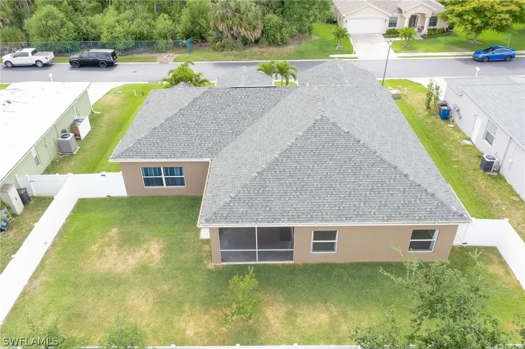 2743 Nature Pointe Loop Fort Myers FL 33905