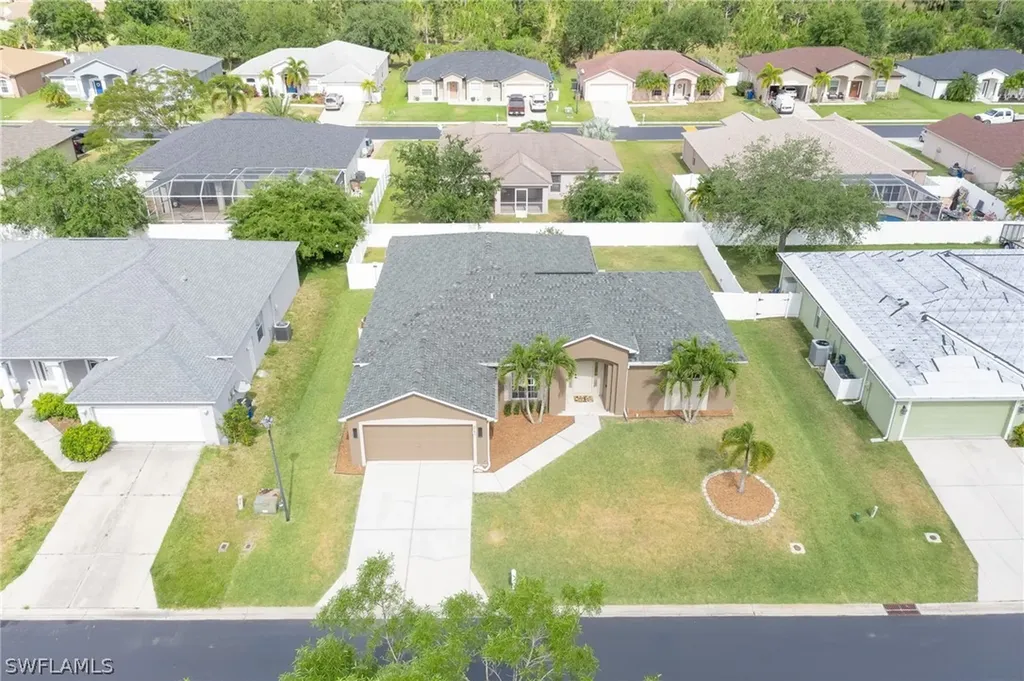 2743 Nature Pointe Loop Fort Myers FL 33905