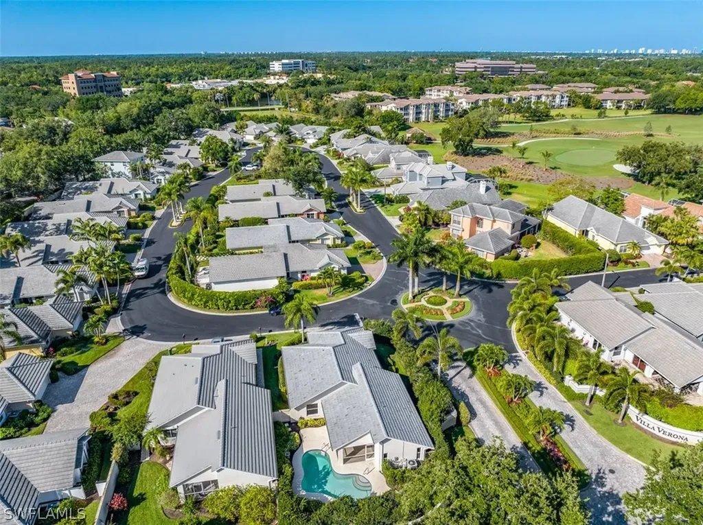 118 Fountain Circle Naples FL 34119