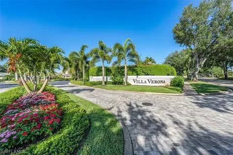 118 Fountain Circle Naples FL 34119