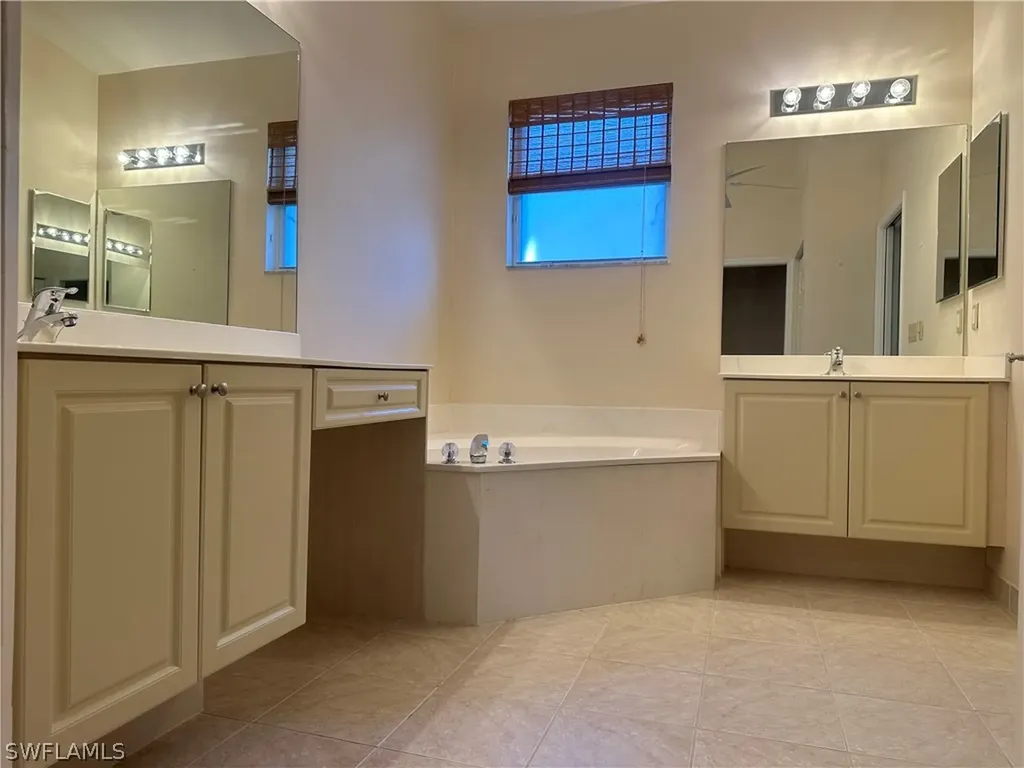 9003 Springview Loop Estero FL 33928