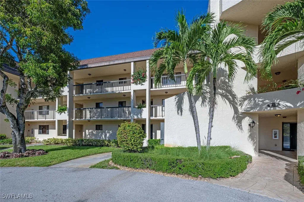 413 Augusta Boulevard Naples FL 34113